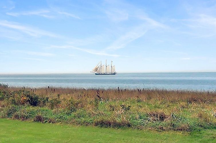 Vakantiehuis "Stacie" - 10m from the sea