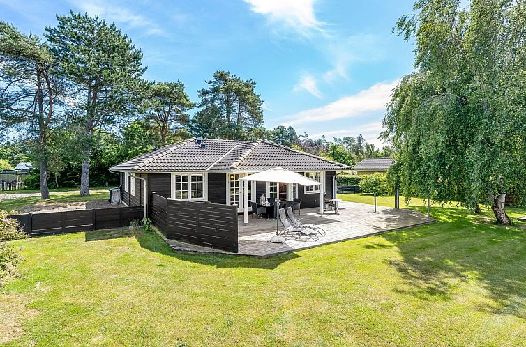 Vakantiehuis "Felicia" - 350m from the sea