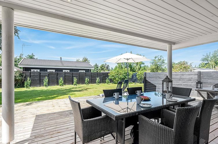 Vakantiehuis "Felicia" - 350m from the sea