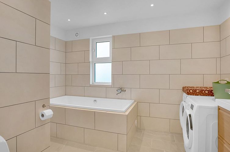 Vakantiehuis "Rajna" - 250m from the sea