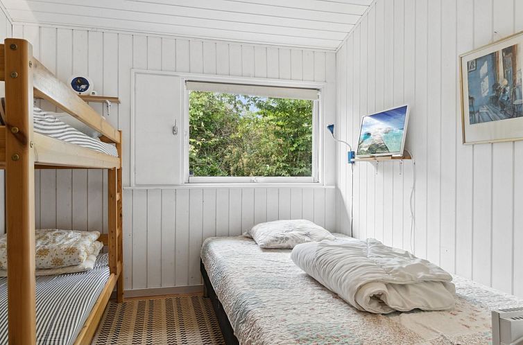 Vakantiehuis "Zoya" - 470m from the sea