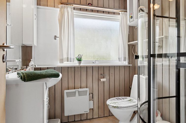 Vakantiehuis "Zoya" - 470m from the sea