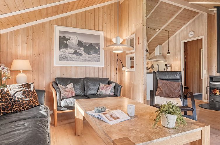 Vakantiehuis "Emili" - 300m from the sea