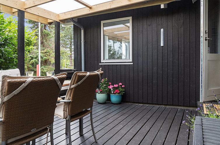 Vakantiehuis "Hughlek" - 1.5km from the sea