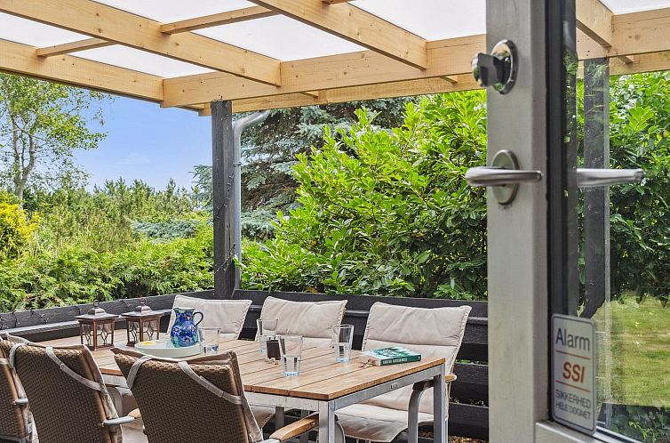 Vakantiehuis "Hughlek" - 1.5km from the sea