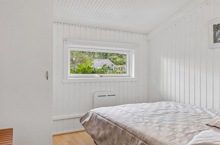 Vakantiehuis "Hughlek" - 1.5km from the sea