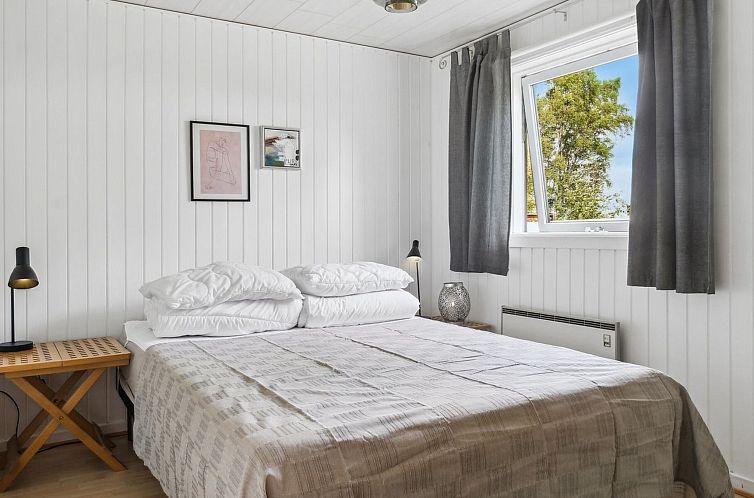 Vakantiehuis "Hughlek" - 1.5km from the sea