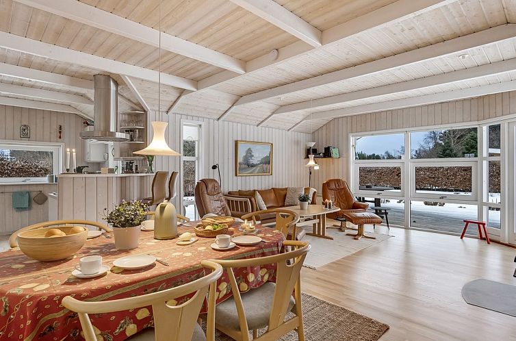 Vakantiehuis "Jalina" - 500m from the sea