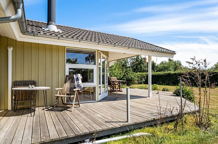 Vakantiehuis "Jalina" - 500m from the sea