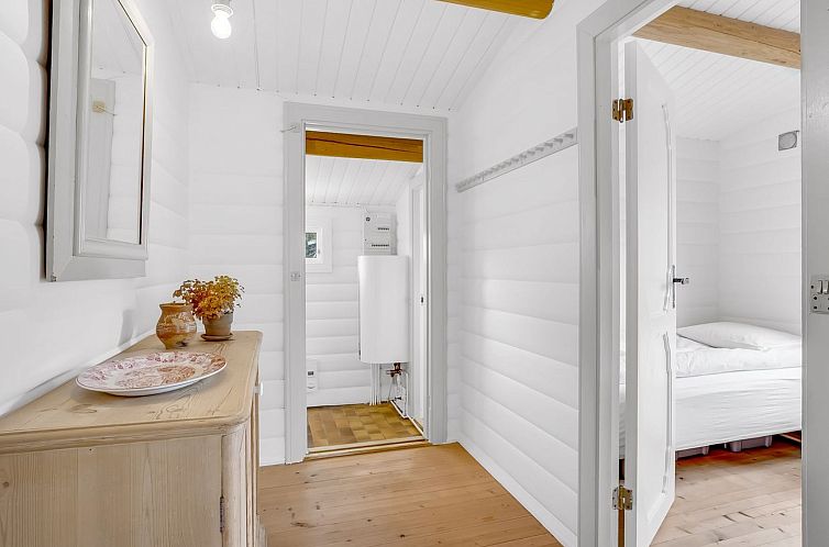 Vakantiehuis "Hakon" - 550m from the sea