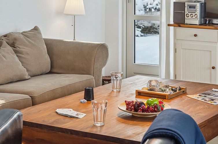 Vakantiehuis "Jouni" - 500m from the sea