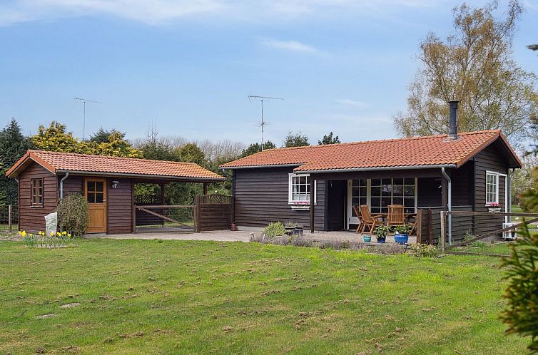 Vakantiehuis "Undis" - 660m from the sea