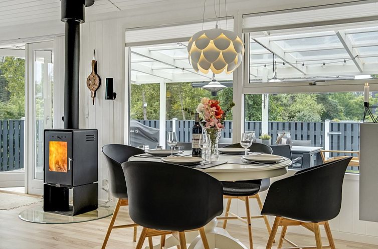 Vakantiehuis "Arild" - 10m from the sea