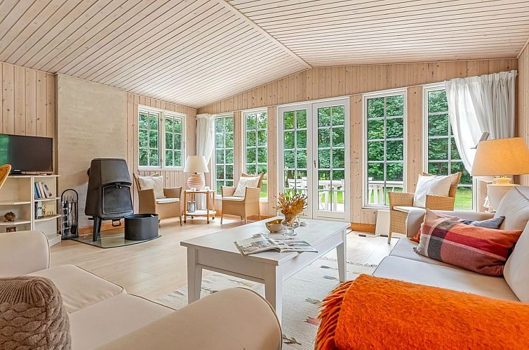 Vakantiehuis "Tineke" - 200m from the sea