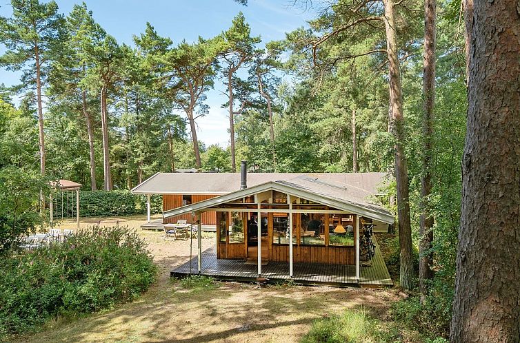 Vakantiehuis "Eweline" - 75m from the sea