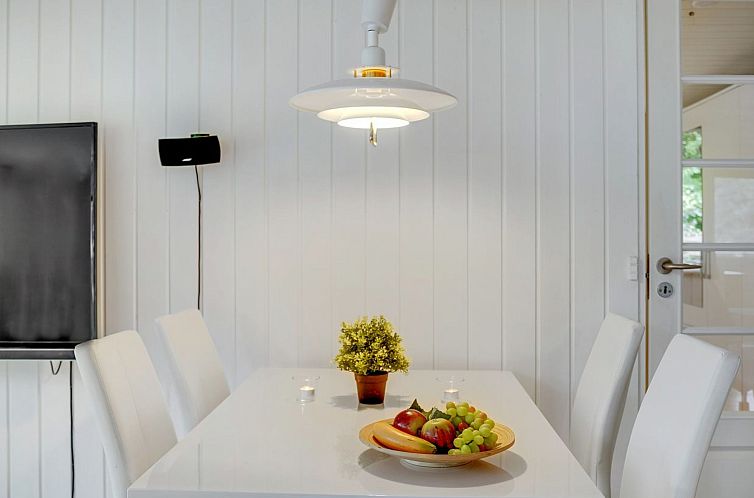 Vakantiehuis "Trixie" - 1km from the sea