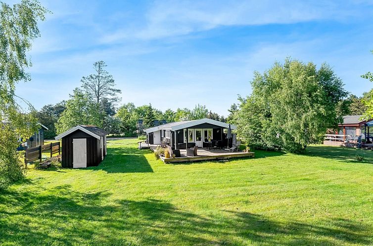 Vakantiehuis "Bengta" - 500m from the sea