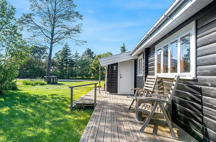 Vakantiehuis "Bengta" - 500m from the sea