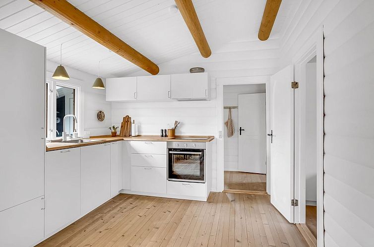 Vakantiehuis "Bengta" - 500m from the sea