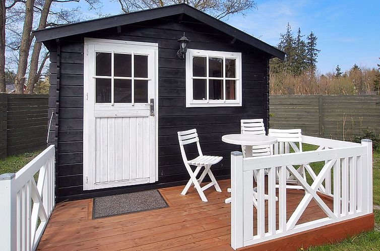 Vakantiehuis "Enola" - 900m from the sea