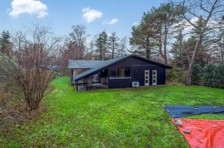 Vakantiehuis "Floora" - 20m from the sea