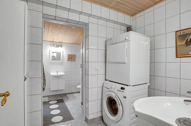 Vakantiehuis "Floora" - 20m from the sea