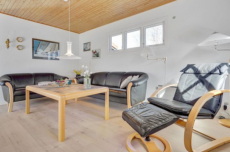 Vakantiehuis "Jelke" - 50m from the sea