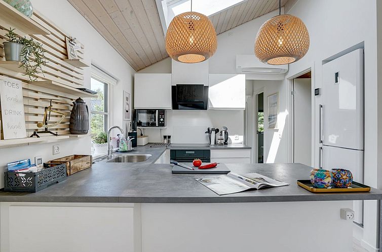 Vakantiehuis "Jelke" - 50m from the sea