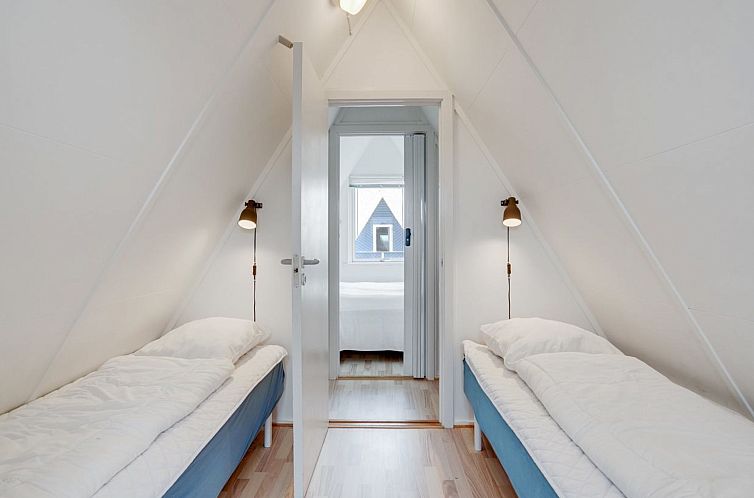 Vakantiehuis "Mijat" - 100m from the sea