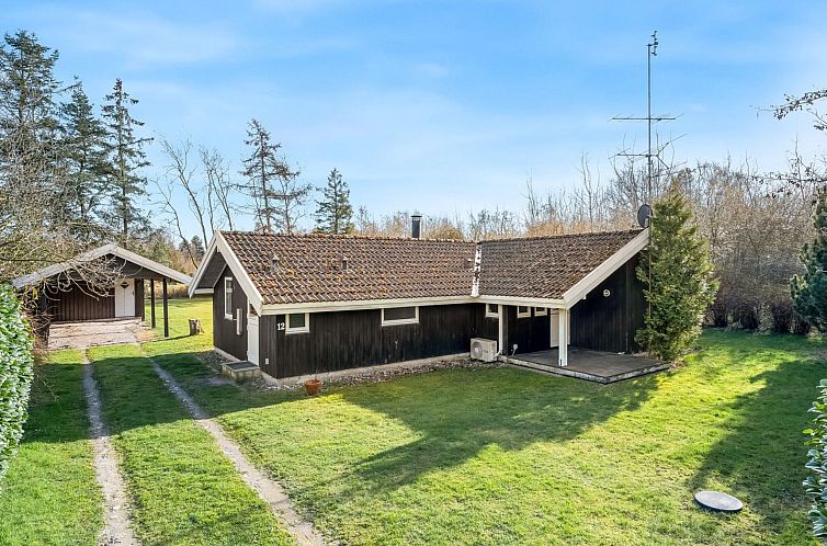 Vakantiehuis "Emili" - 300m from the sea