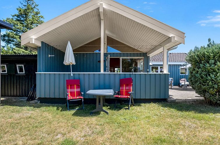 Vakantiehuis "Kaija" - 100m from the sea