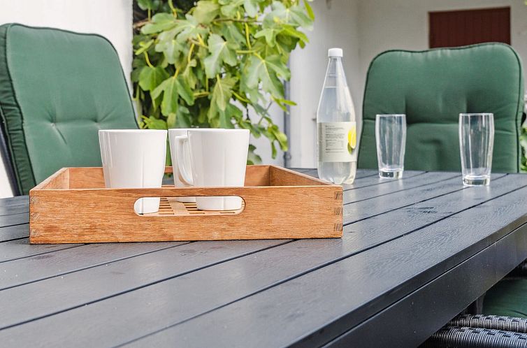 Vakantiehuis "Uta" - 300m from the sea