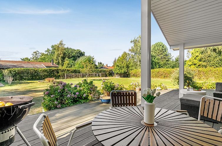 Vakantiehuis "Arisa" - 300m from the sea