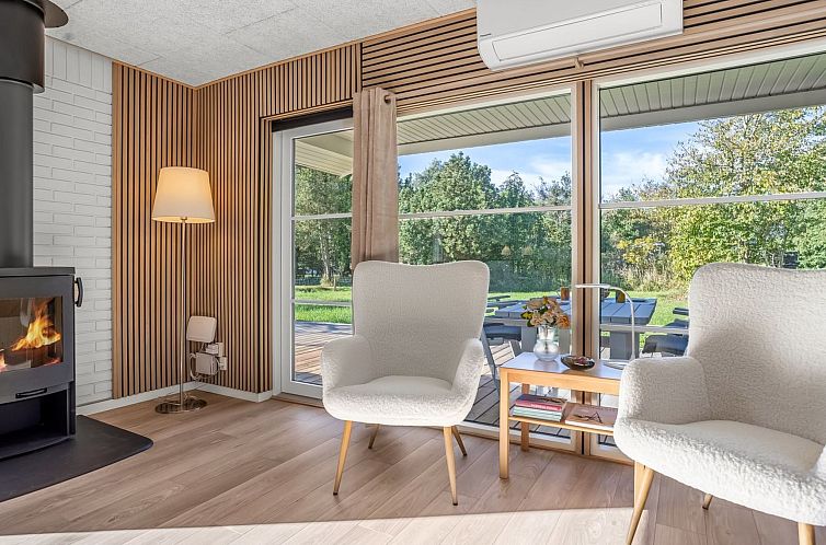 Vakantiehuis "Tameran" - 1km from the sea