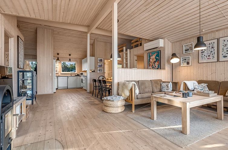 Vakantiehuis "Åse" - 1.3km from the sea
