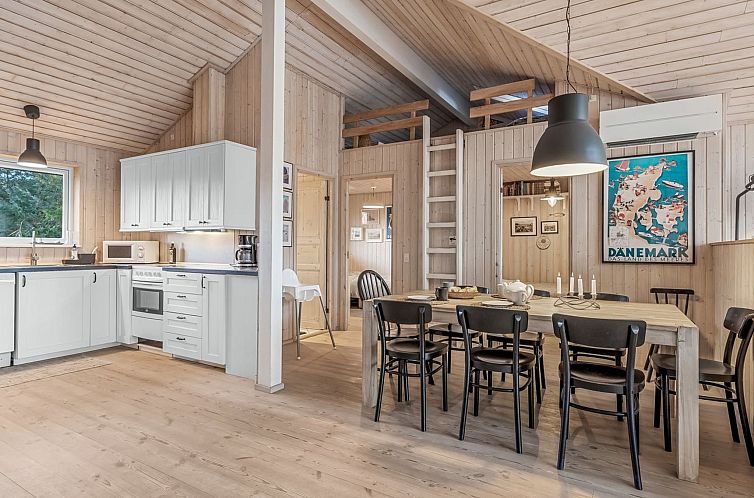 Vakantiehuis "Åse" - 1.3km from the sea