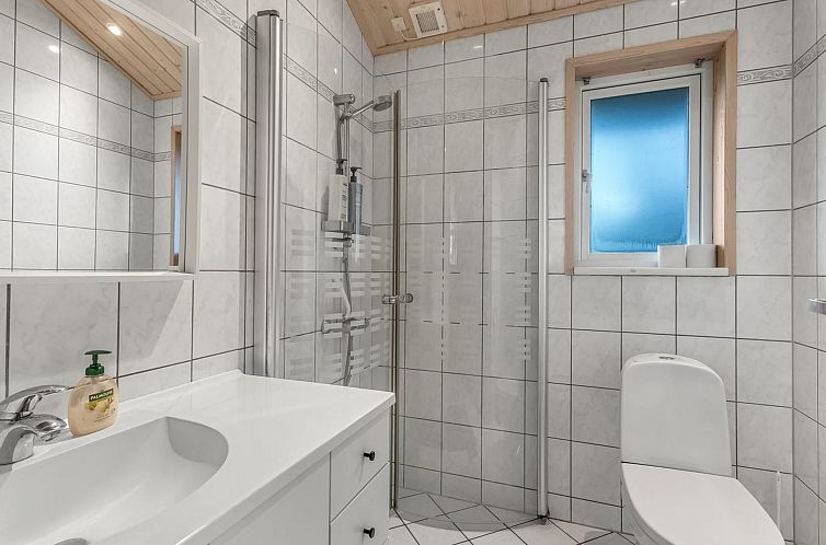 Vakantiehuis "Åse" - 1.3km from the sea