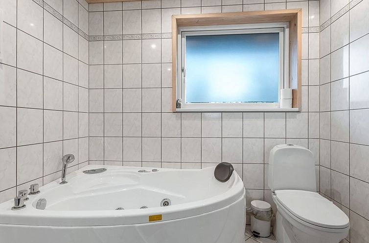 Vakantiehuis "Åse" - 1.3km from the sea