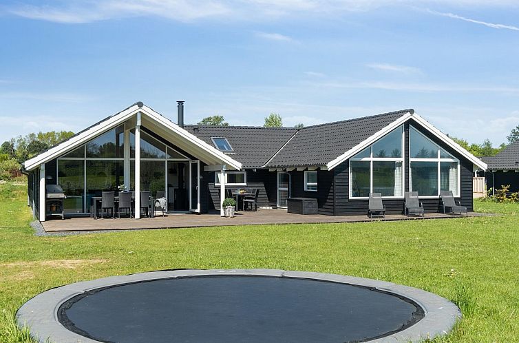 Vakantiehuis "Vara" - 800m from the sea