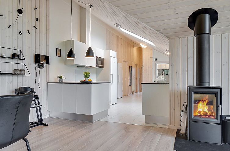 Vakantiehuis "Vara" - 800m from the sea