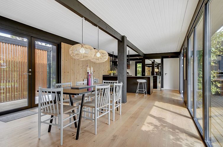 Vakantiehuis "Hævnir" - 1km from the sea