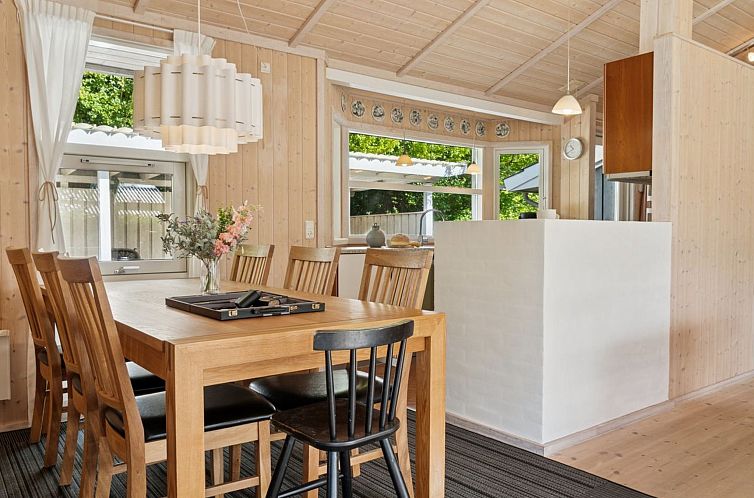 Vakantiehuis "Erko" - 575m from the sea