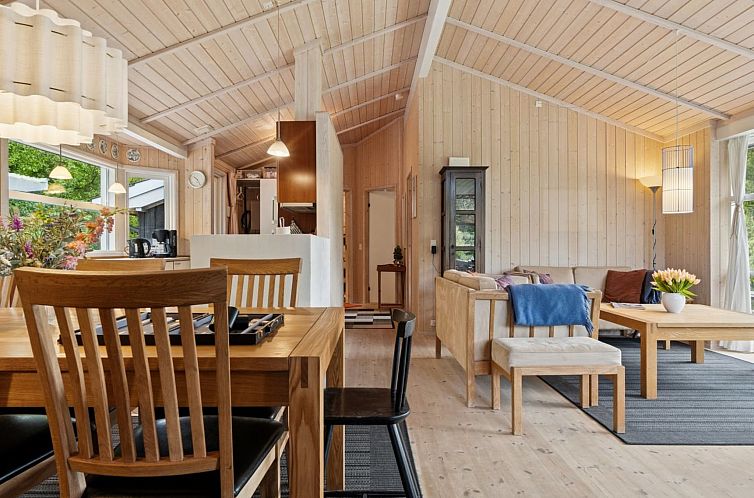 Vakantiehuis "Erko" - 575m from the sea