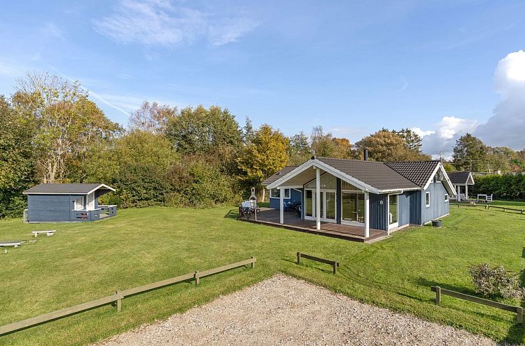 Vakantiehuis "Olina" - 1km from the sea