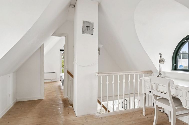 Vakantiehuis "Susan" - 20m from the sea