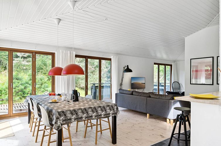 Vakantiehuis "Lucie" - 1.5km from the sea