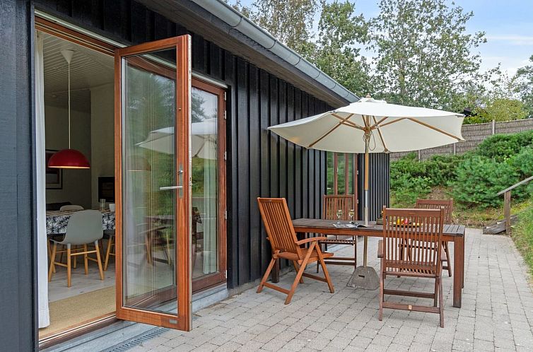 Vakantiehuis "Lucie" - 1.5km from the sea