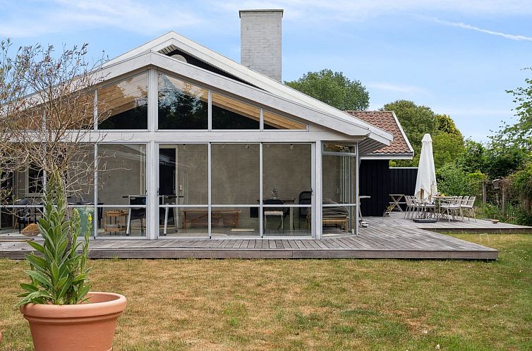 Vakantiehuis "Tonia" - 290m from the sea