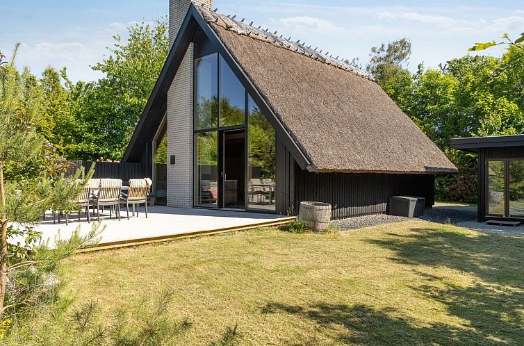 Vakantiehuis "Anssi" - 300m from the sea