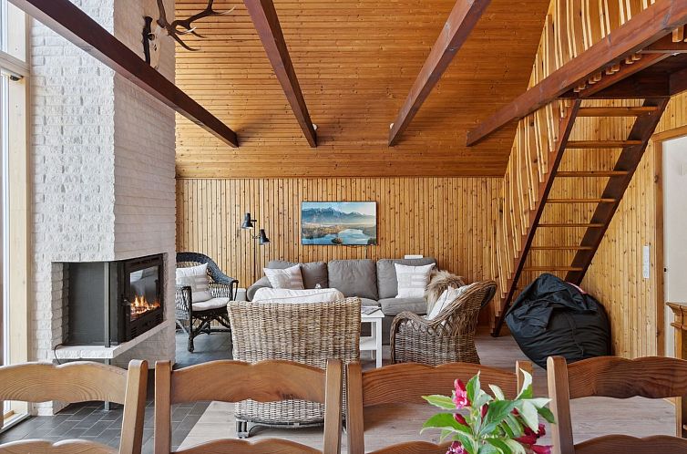 Vakantiehuis "Anssi" - 300m from the sea